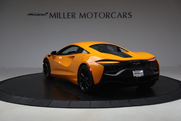 Used 2024 McLaren Artura Performance for sale $192,900 at Miller Motorcars Aston Martin in Greenwich CT 06830 5