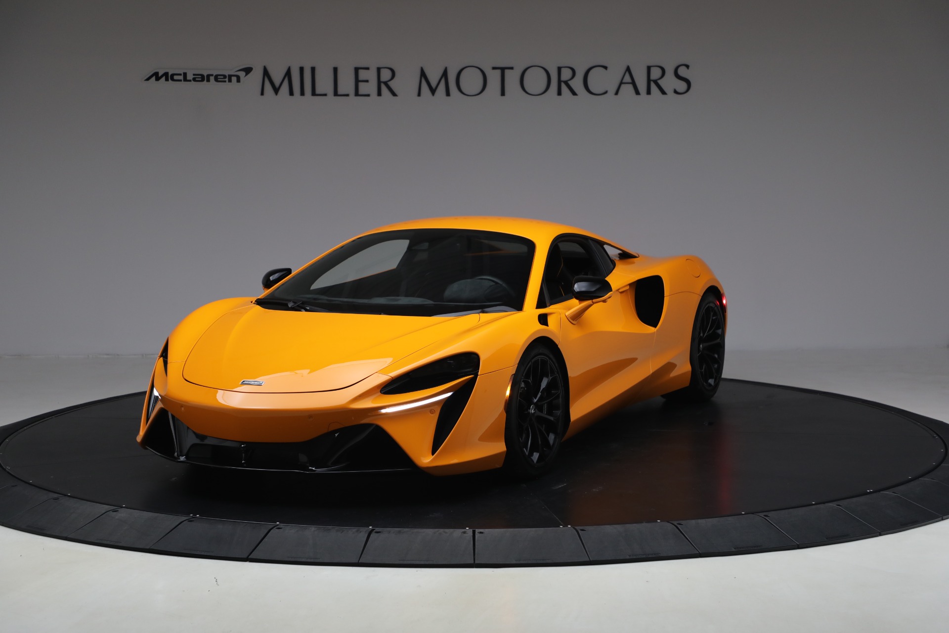 Used 2024 McLaren Artura Performance for sale $192,900 at Miller Motorcars Aston Martin in Greenwich CT 06830 1