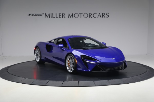 Used 2024 McLaren Artura Vision for sale $197,900 at Miller Motorcars Aston Martin in Greenwich CT 06830 11