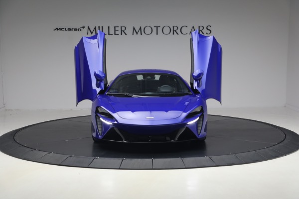 Used 2024 McLaren Artura Vision for sale $197,900 at Miller Motorcars Aston Martin in Greenwich CT 06830 13
