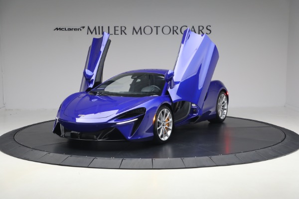 Used 2024 McLaren Artura Vision for sale $197,900 at Miller Motorcars Aston Martin in Greenwich CT 06830 14