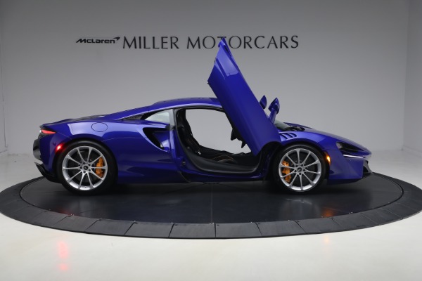 Used 2024 McLaren Artura Vision for sale $197,900 at Miller Motorcars Aston Martin in Greenwich CT 06830 19