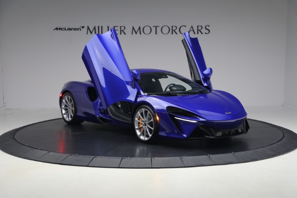 Used 2024 McLaren Artura Vision for sale $197,900 at Miller Motorcars Aston Martin in Greenwich CT 06830 20