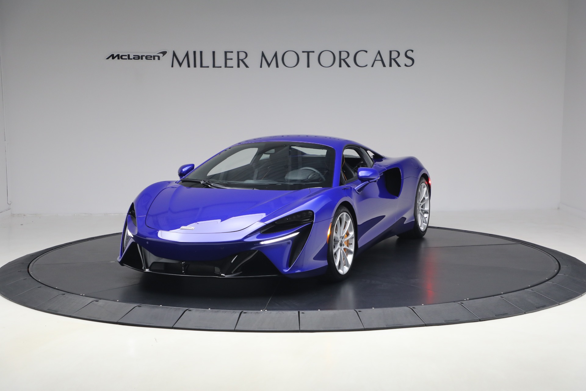Used 2024 McLaren Artura Vision for sale $197,900 at Miller Motorcars Aston Martin in Greenwich CT 06830 1