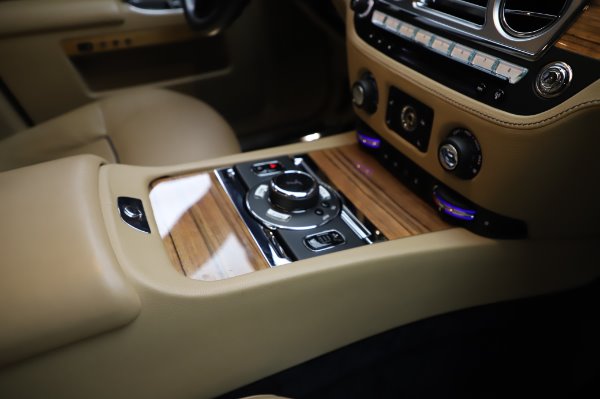 Used 2014 Rolls-Royce Ghost V-Spec for sale Sold at Aston Martin of Greenwich in Greenwich CT 06830 18