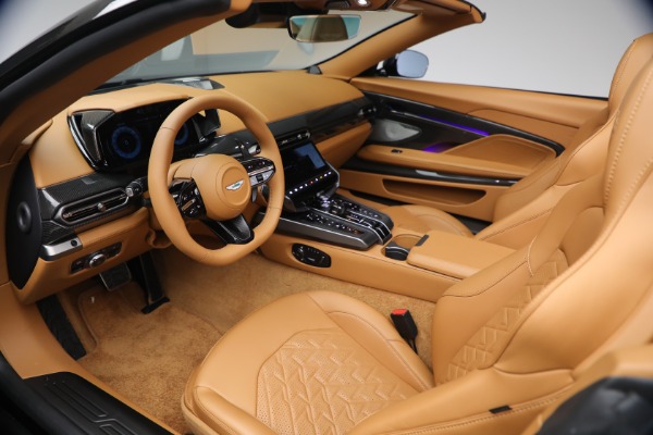 New 2026 Aston Martin Vanquish Volante for sale $581,800 at Miller Motorcars Aston Martin in Greenwich CT 06830 25