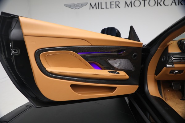 New 2026 Aston Martin Vanquish Volante for sale $581,800 at Miller Motorcars Aston Martin in Greenwich CT 06830 28