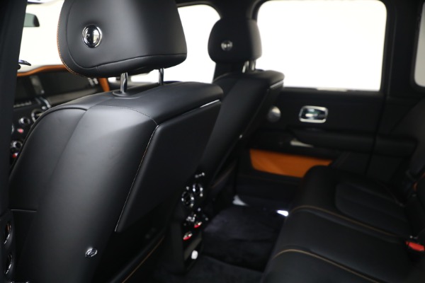 Used 2026 Rolls-Royce Black Badge Cullinan for sale $515,900 at Miller Motorcars Aston Martin in Greenwich CT 06830 27