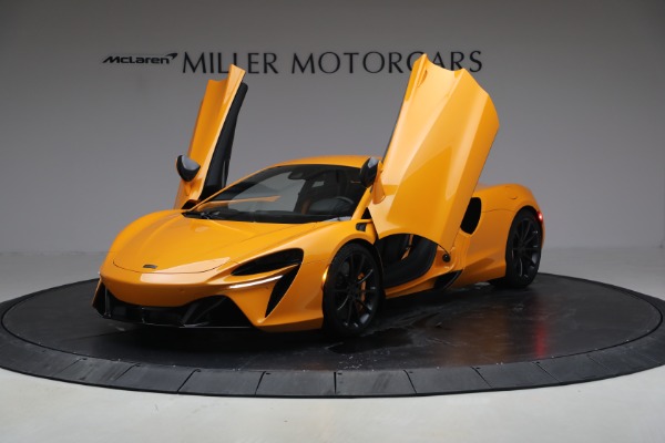 New 2026 McLaren Artura TechLux for sale $314,250 at Miller Motorcars Aston Martin in Greenwich CT 06830 14