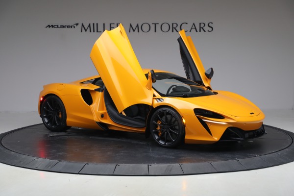 New 2026 McLaren Artura TechLux for sale $314,250 at Miller Motorcars Aston Martin in Greenwich CT 06830 19