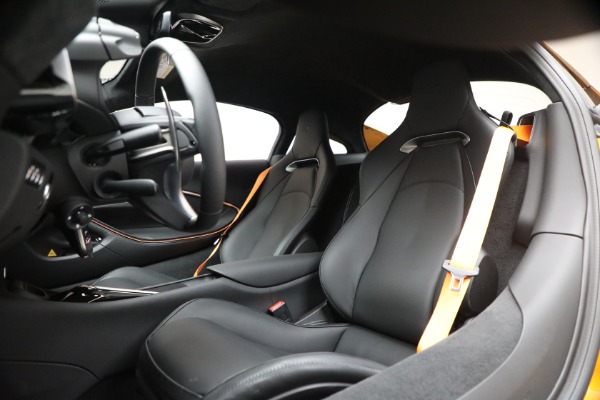 New 2026 McLaren Artura TechLux for sale $314,250 at Miller Motorcars Aston Martin in Greenwich CT 06830 20