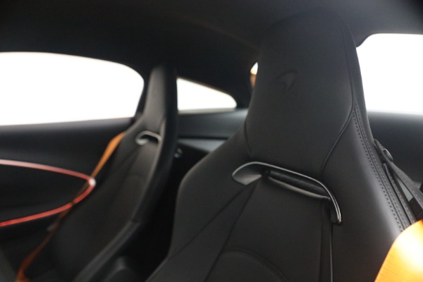 New 2026 McLaren Artura TechLux for sale $314,250 at Miller Motorcars Aston Martin in Greenwich CT 06830 25