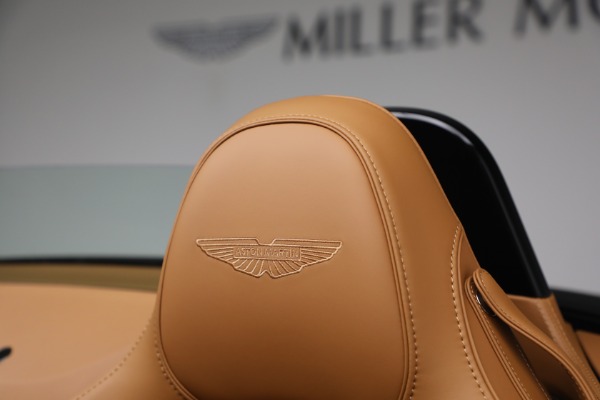 New 2026 Aston Martin Vantage Roadster for sale $265,600 at Miller Motorcars Aston Martin in Greenwich CT 06830 27