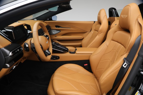 New 2026 Aston Martin Vantage Roadster for sale $265,600 at Miller Motorcars Aston Martin in Greenwich CT 06830 28