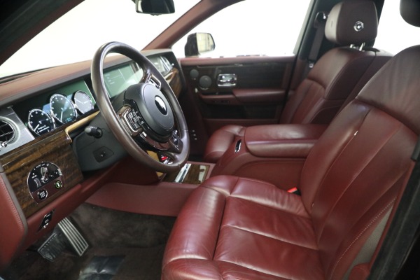 Used 2018 Rolls-Royce Phantom EWB for sale $309,900 at Miller Motorcars Aston Martin in Greenwich CT 06830 13