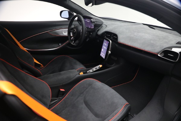New 2026 McLaren Artura Performance for sale $305,700 at Miller Motorcars Aston Martin in Greenwich CT 06830 25