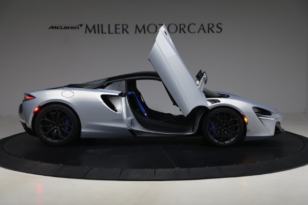 New 2026 McLaren Artura Spider Performance for sale $345,150 at Miller Motorcars Aston Martin in Greenwich CT 06830 19