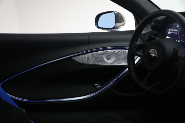 New 2026 McLaren Artura Spider Performance for sale $345,150 at Miller Motorcars Aston Martin in Greenwich CT 06830 28