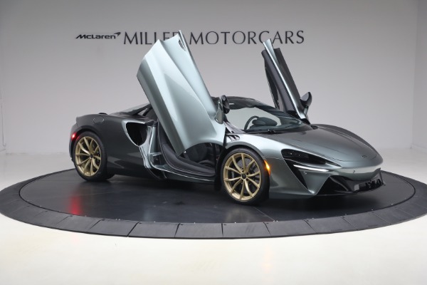 New 2026 McLaren Artura Spider Performance for sale $337,300 at Miller Motorcars Aston Martin in Greenwich CT 06830 19