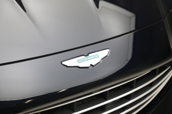 New 2026 Aston Martin Vantage Roadster for sale $260,900 at Miller Motorcars Aston Martin in Greenwich CT 06830 25