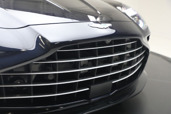 New 2026 Aston Martin Vantage Roadster for sale $260,900 at Miller Motorcars Aston Martin in Greenwich CT 06830 26