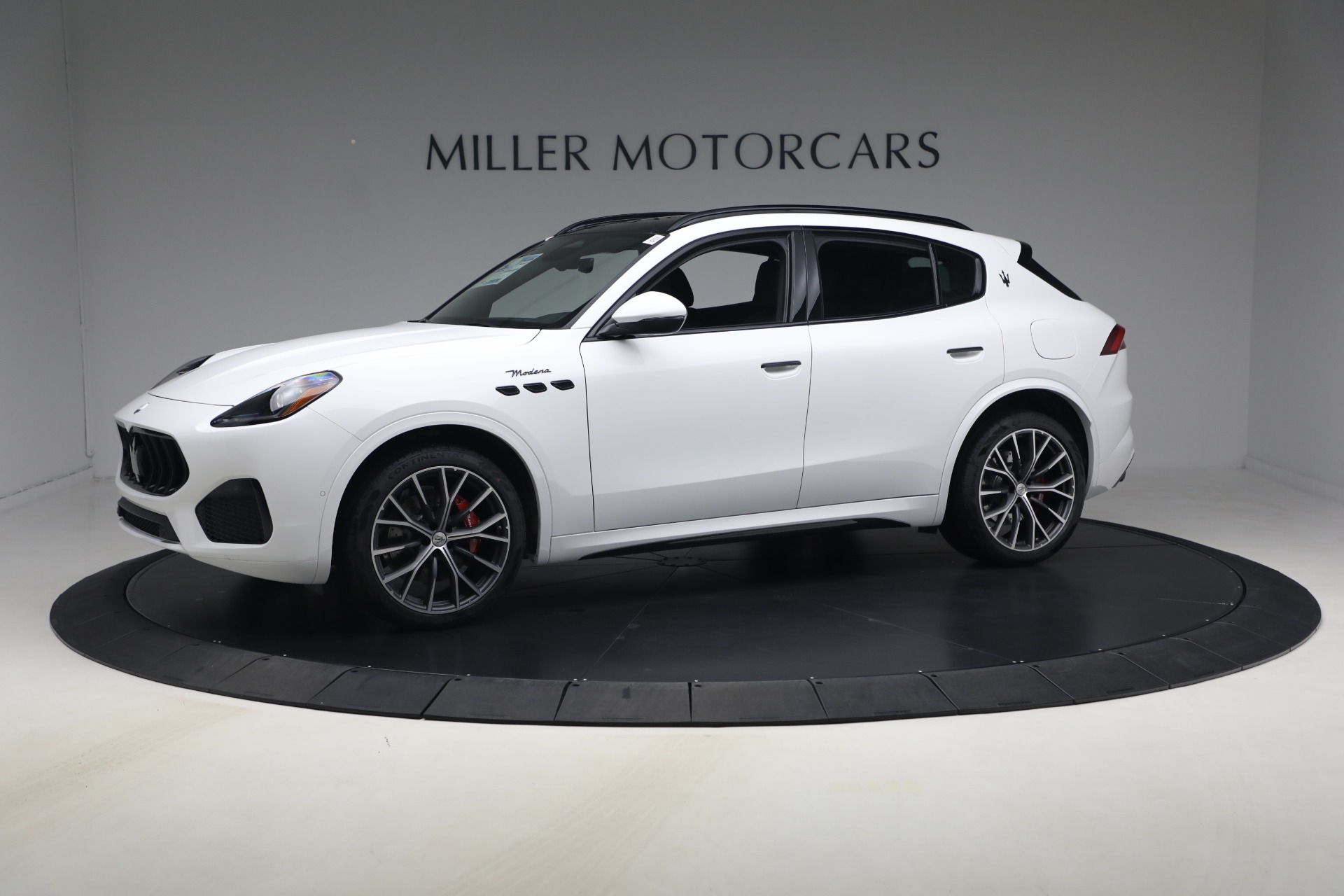 Used 2026 Maserati Grecale Modena for sale $80,555 at Miller Motorcars Aston Martin in Greenwich CT 06830 1