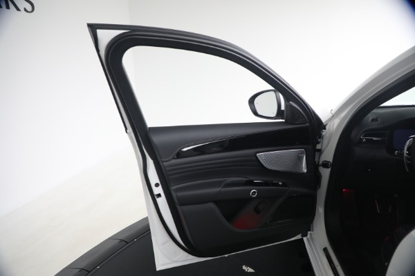 Used 2026 Maserati Grecale Modena for sale $81,370 at Miller Motorcars Aston Martin in Greenwich CT 06830 21