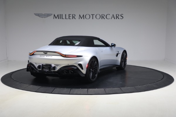 New 2026 Aston Martin Vantage Roadster for sale $274,300 at Miller Motorcars Aston Martin in Greenwich CT 06830 19
