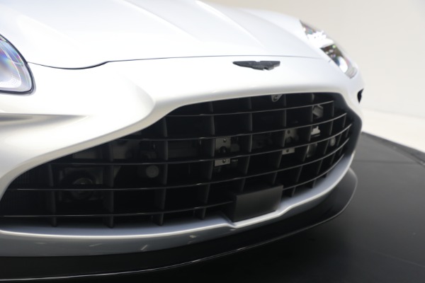 New 2026 Aston Martin Vantage Roadster for sale $274,300 at Miller Motorcars Aston Martin in Greenwich CT 06830 26
