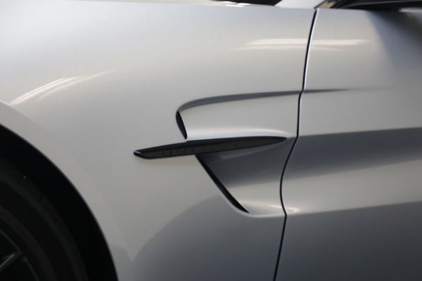New 2026 Aston Martin Vantage Roadster for sale $274,300 at Miller Motorcars Aston Martin in Greenwich CT 06830 27