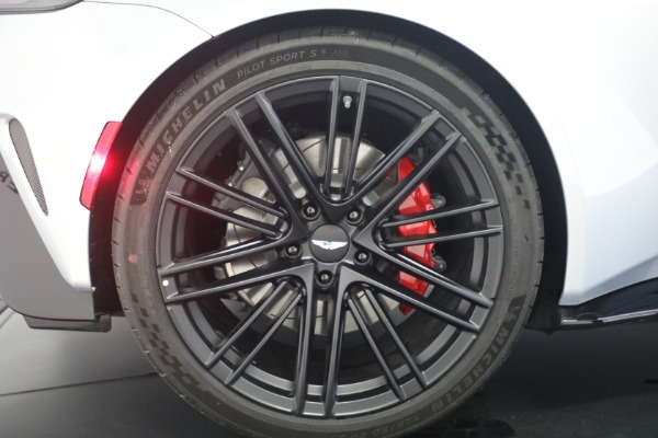 New 2026 Aston Martin Vantage Roadster for sale $274,300 at Miller Motorcars Aston Martin in Greenwich CT 06830 28