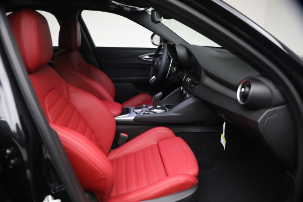New 2026 Alfa Romeo Giulia VELOCE for sale $57,041 at Miller Motorcars Aston Martin in Greenwich CT 06830 18