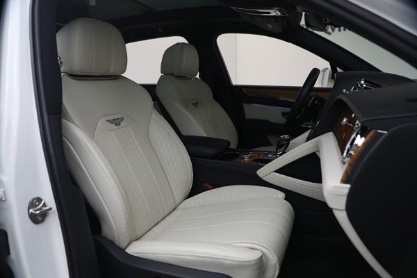 Used 2023 Bentley Bentayga V8 for sale $123,900 at Miller Motorcars Aston Martin in Greenwich CT 06830 28
