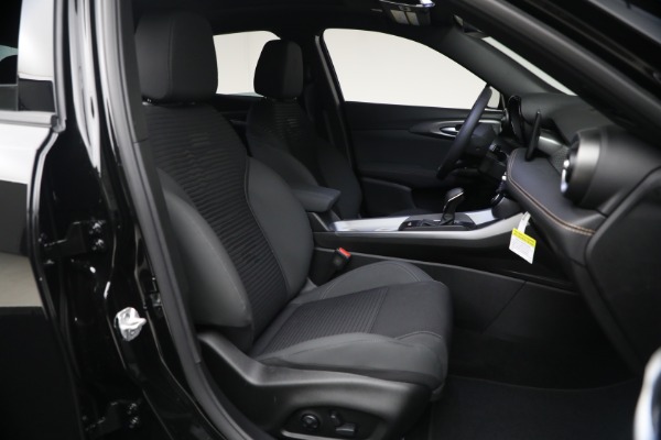 New 2026 Alfa Romeo Tonale Sprint for sale $43,210 at Miller Motorcars Aston Martin in Greenwich CT 06830 14
