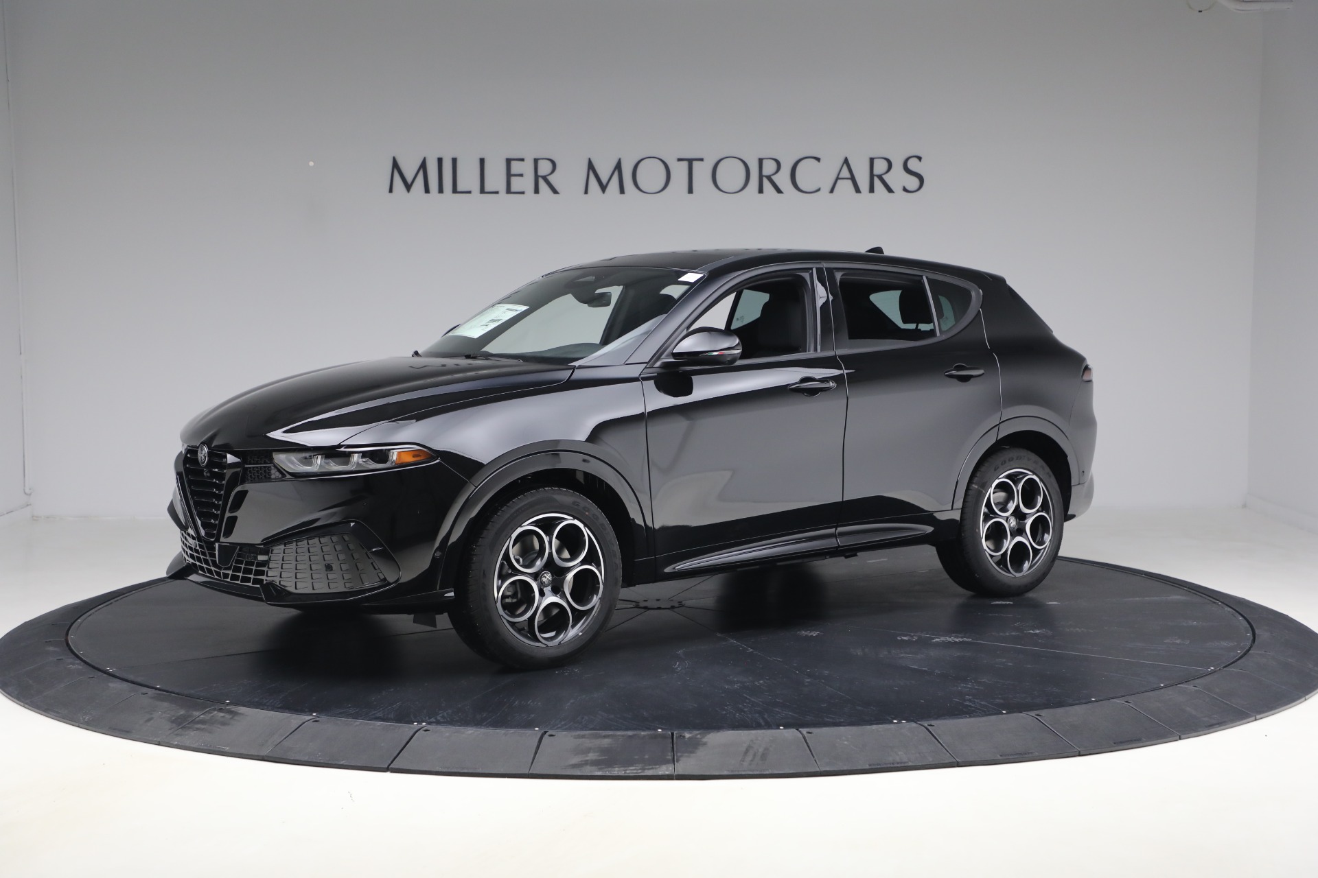 New 2026 Alfa Romeo Tonale Sprint for sale $43,210 at Miller Motorcars Aston Martin in Greenwich CT 06830 1