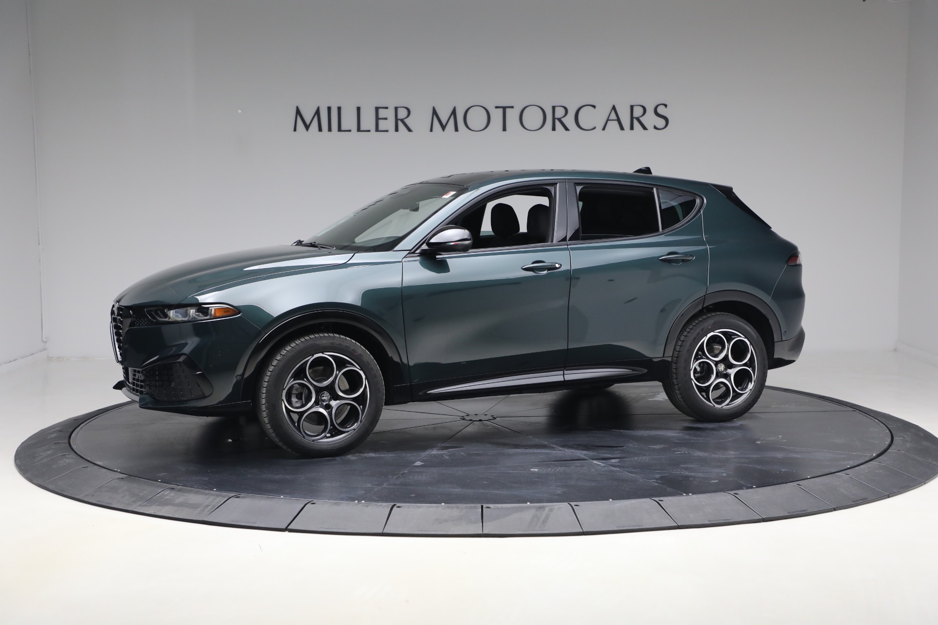 New 2026 Alfa Romeo Tonale Sprint for sale $46,530 at Miller Motorcars Aston Martin in Greenwich CT 06830 1