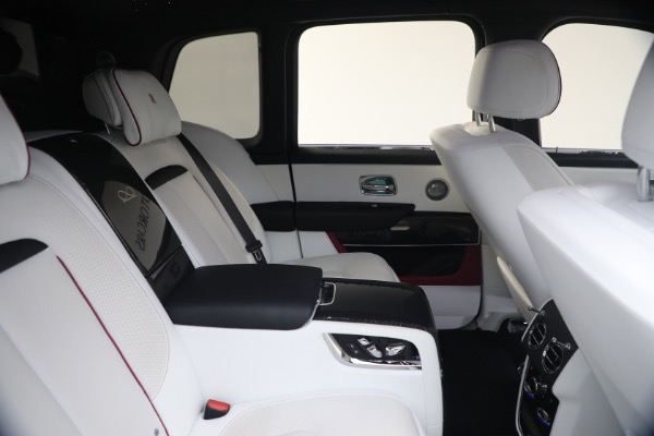 Used 2025 Rolls-Royce Black Badge Cullinan for sale $469,900 at Miller Motorcars Aston Martin in Greenwich CT 06830 22