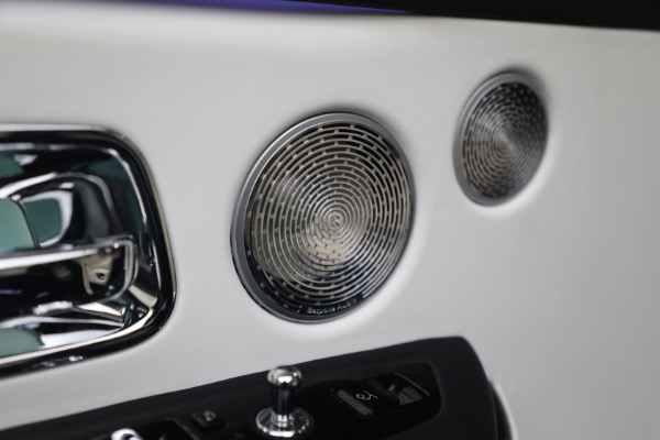 Used 2025 Rolls-Royce Black Badge Cullinan for sale $469,900 at Miller Motorcars Aston Martin in Greenwich CT 06830 28