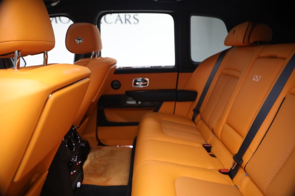 Used 2024 Rolls-Royce Black Badge Cullinan for sale $419,900 at Miller Motorcars Aston Martin in Greenwich CT 06830 19