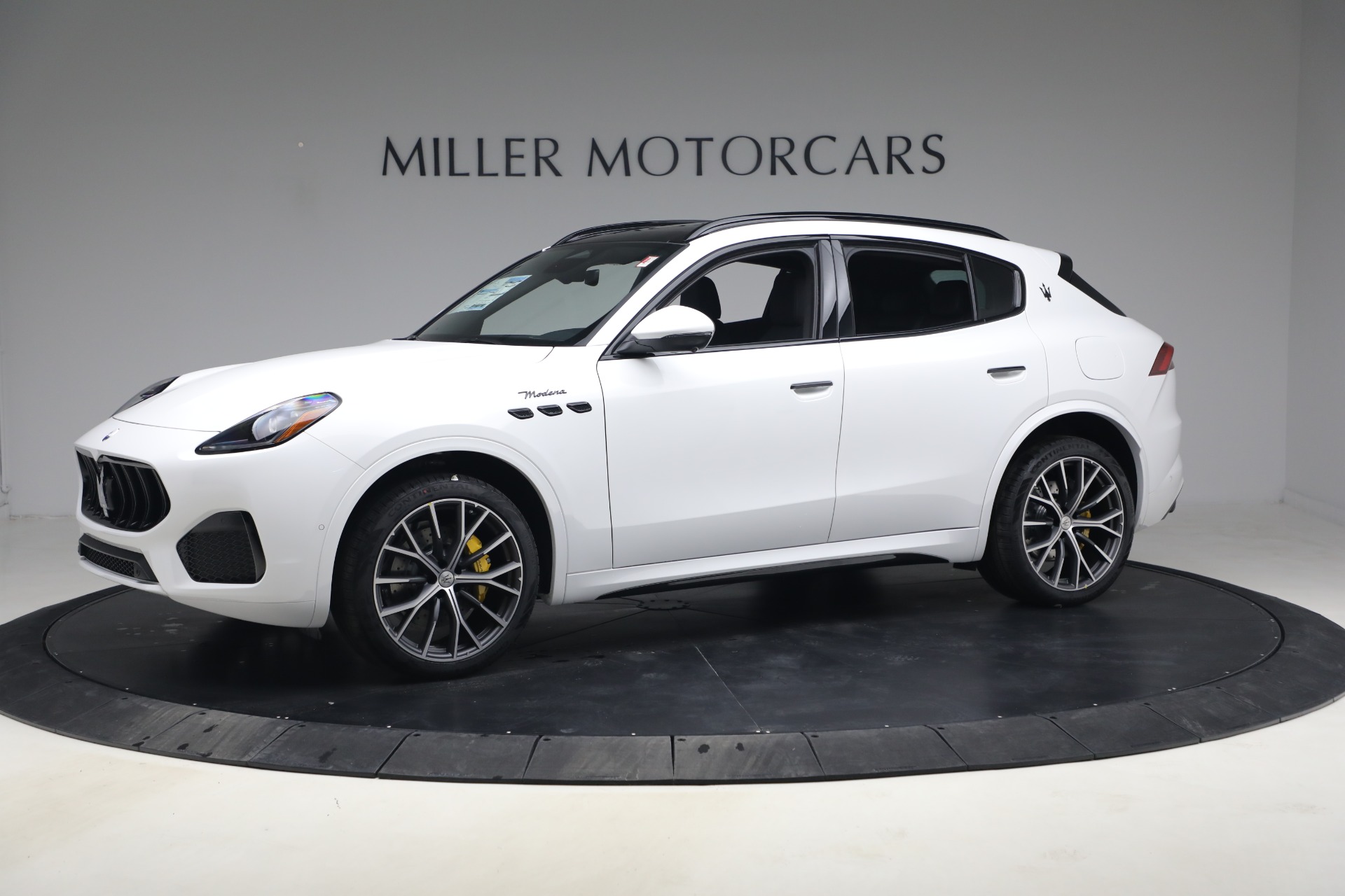 New 2026 Maserati Grecale Modena V6 for sale $91,809 at Miller Motorcars Aston Martin in Greenwich CT 06830 1