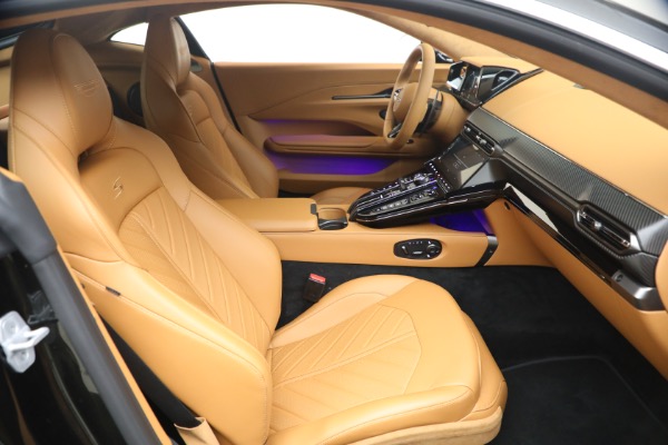New 2026 Aston Martin Vantage S for sale $249,800 at Miller Motorcars Aston Martin in Greenwich CT 06830 23