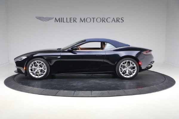 Used 2019 Aston Martin DB11 Volante for sale $121,900 at Miller Motorcars Aston Martin in Greenwich CT 06830 15