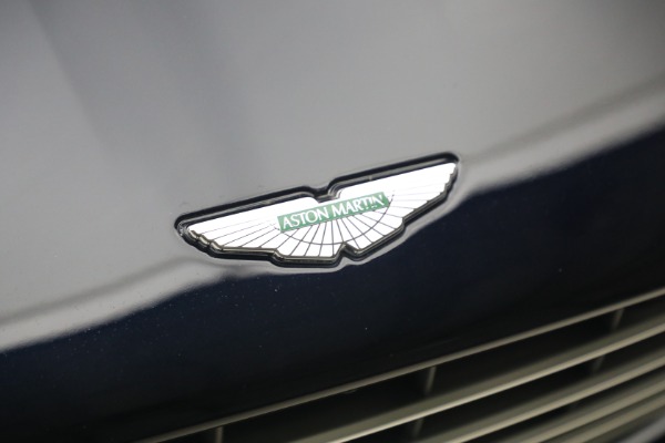 Used 2019 Aston Martin DB11 Volante for sale $121,900 at Miller Motorcars Aston Martin in Greenwich CT 06830 26
