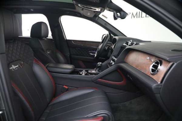 Used 2022 Bentley Bentayga V8 for sale $151,900 at Miller Motorcars Aston Martin in Greenwich CT 06830 26