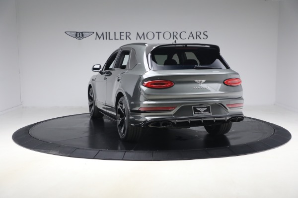 Used 2022 Bentley Bentayga V8 for sale $151,900 at Miller Motorcars Aston Martin in Greenwich CT 06830 5