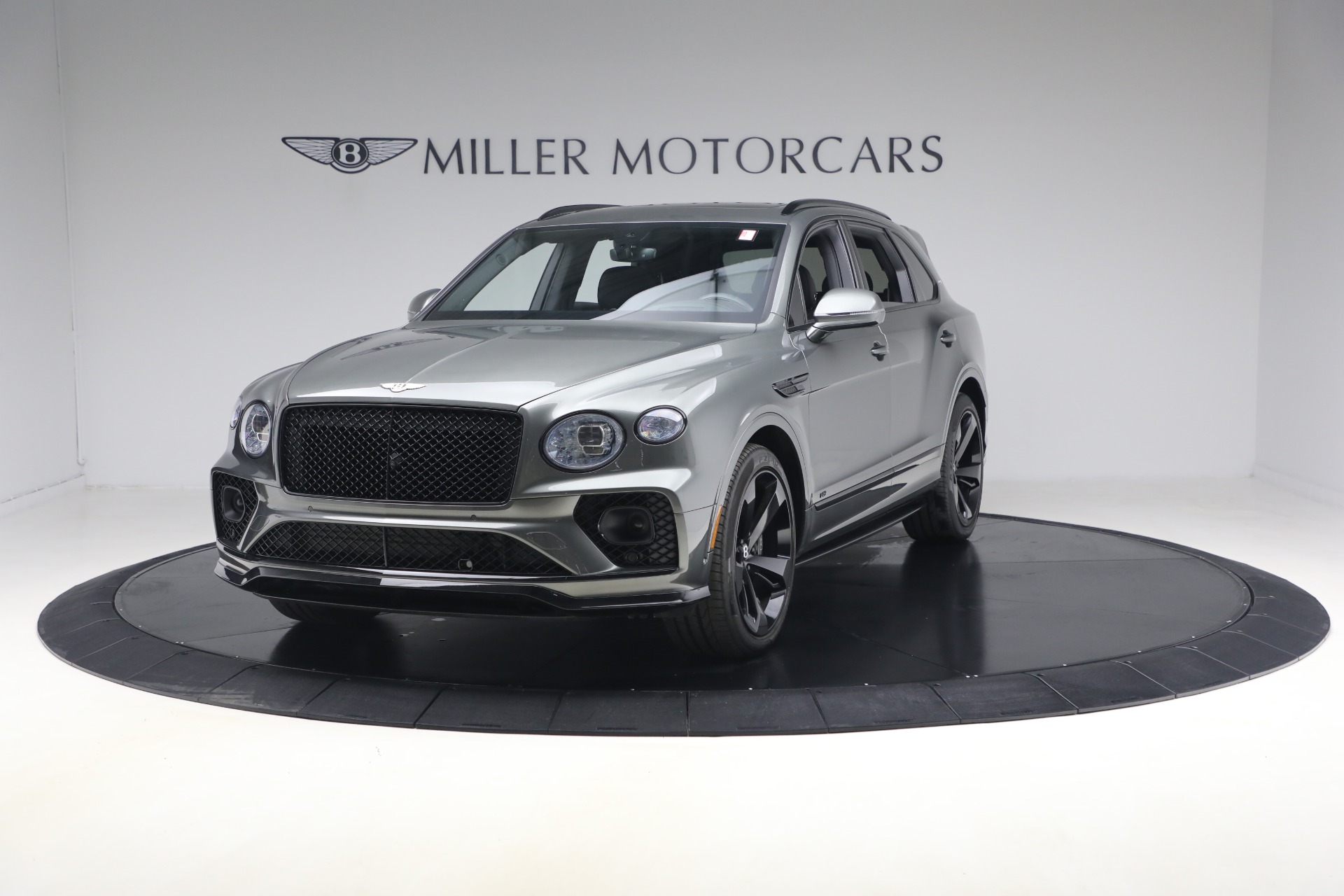 Used 2022 Bentley Bentayga V8 for sale $151,900 at Miller Motorcars Aston Martin in Greenwich CT 06830 1