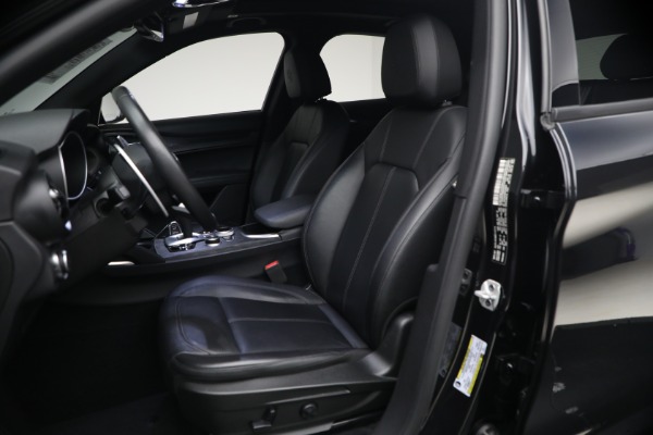 Used 2022 Alfa Romeo Stelvio Sprint for sale $24,900 at Miller Motorcars Aston Martin in Greenwich CT 06830 15