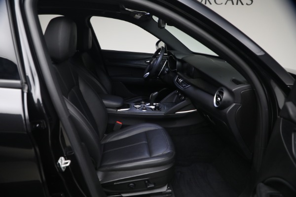 Used 2022 Alfa Romeo Stelvio Sprint for sale $24,900 at Miller Motorcars Aston Martin in Greenwich CT 06830 16