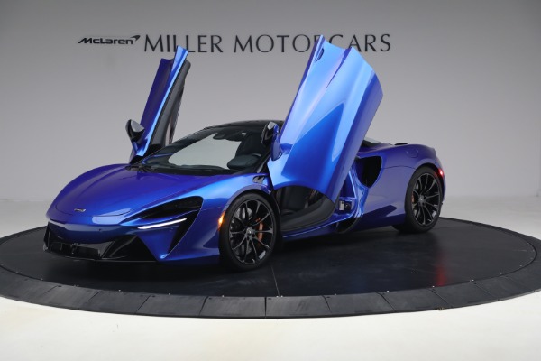 Used 2025 McLaren Artura Spider TechLux for sale $233,900 at Miller Motorcars Aston Martin in Greenwich CT 06830 14