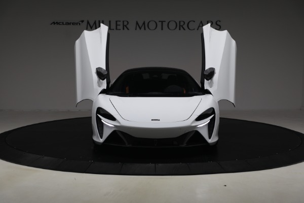 Used 2023 McLaren Artura for sale $184,900 at Miller Motorcars Aston Martin in Greenwich CT 06830 13